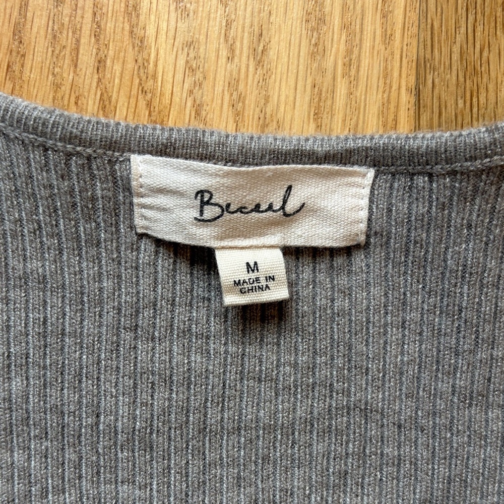Gray Ribbed Long Sleeve Top - Picture 2 of 8